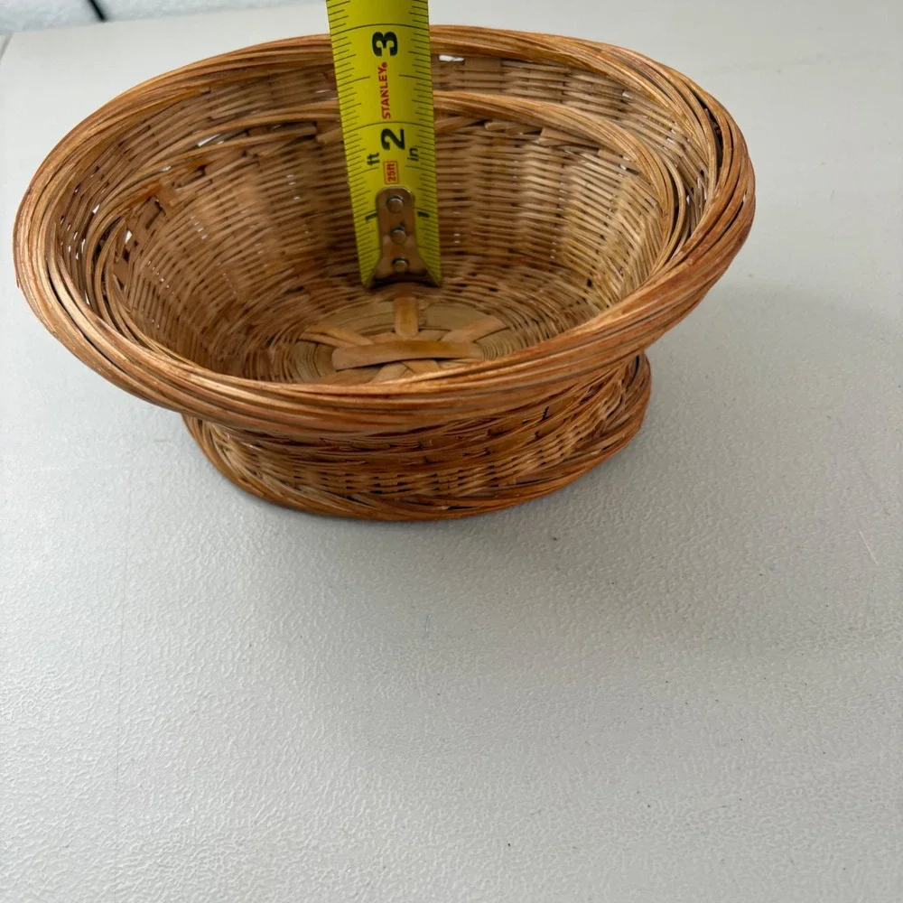 N/A handcrafted wicker